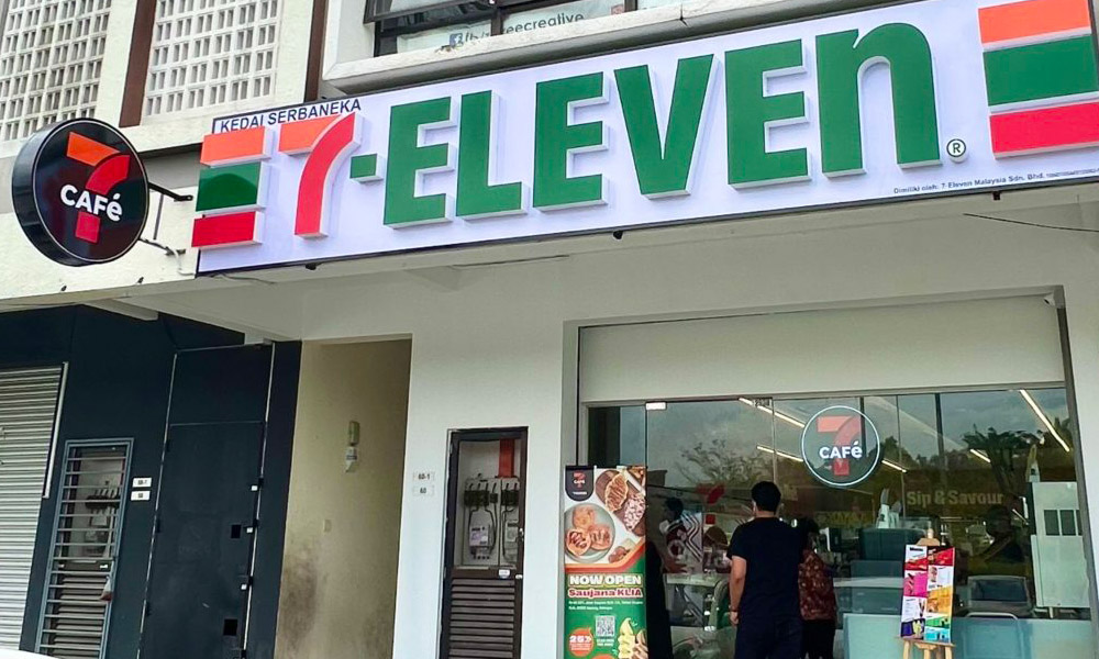 7-Eleven buka 7CAFé, outlet terbesarnya di Puchong