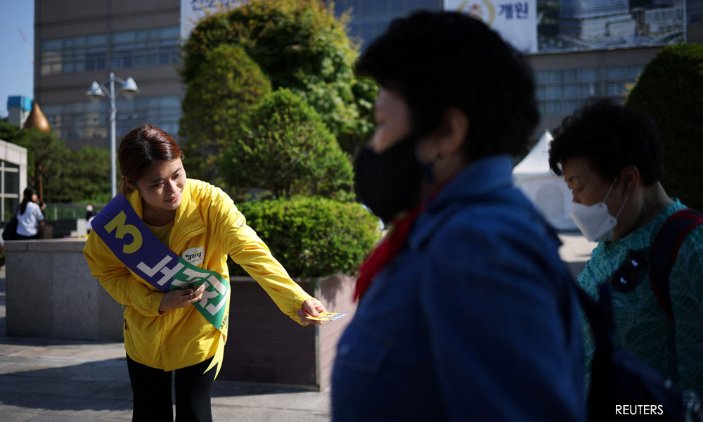 Teen candidates in local S Korea races reveal youth vote's power