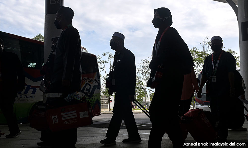 Kumpulan pertama jemaah haji M'sia berlepas ke Madinah