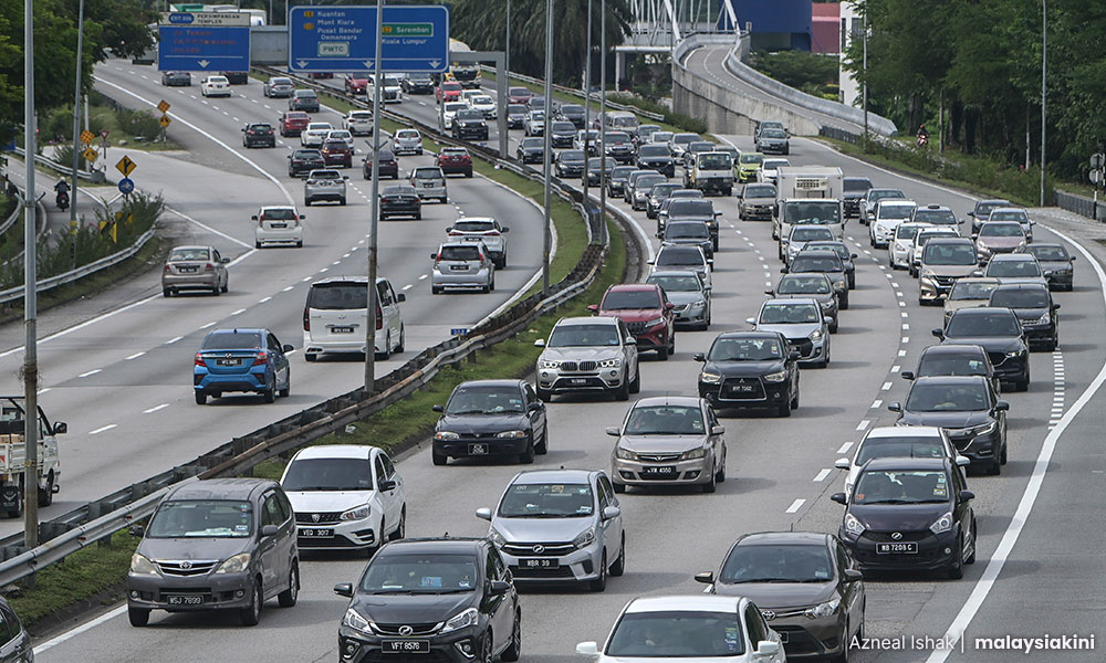 Govt can't abolish road tax, country's major revenue: Loke