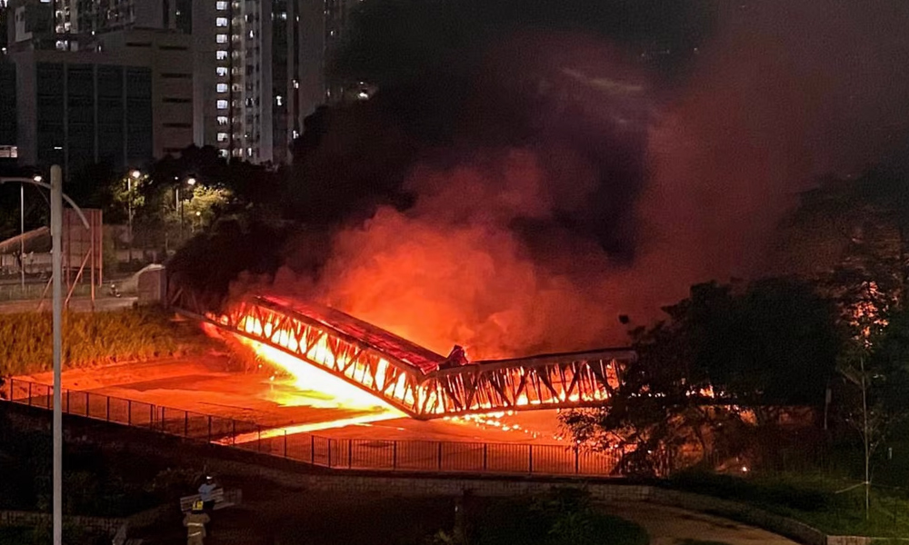 HK fire leaves 20k households without power for 2 days