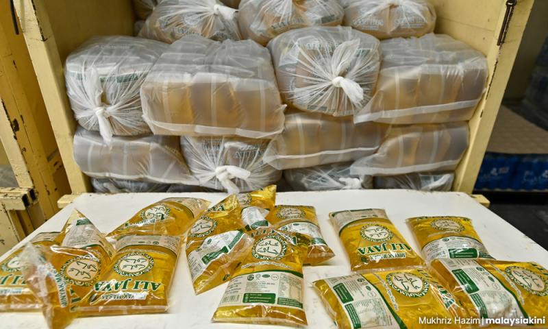 移工买津贴食油面对喝阻，贸生部长澄清没有禁止