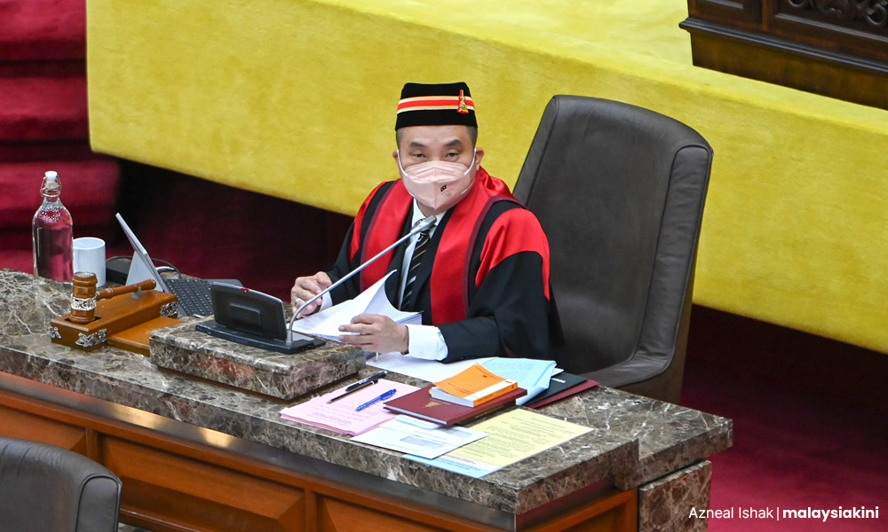 Selangor speaker submits notice of state assembly dissolution to EC