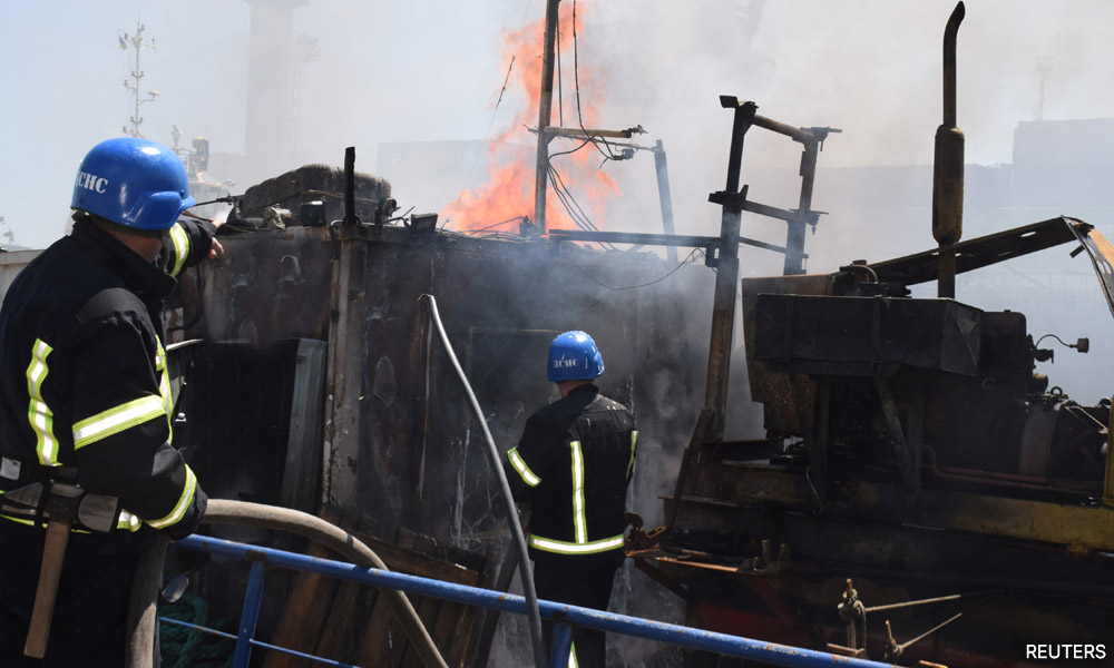 Russian missiles hit Ukraine port; Kyiv says still preparing grain exports