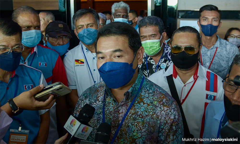 Stop 'bodek' Anwar, work to make PKR appealing to rakyat: Rafizi