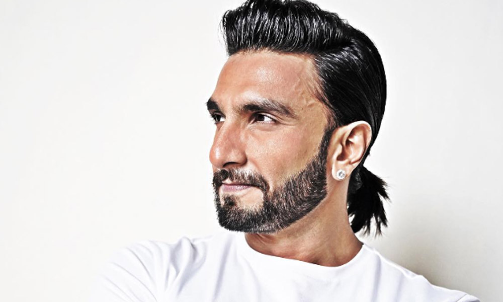 Ranveer Singh didenda lepas 'belanja' gambar bogel