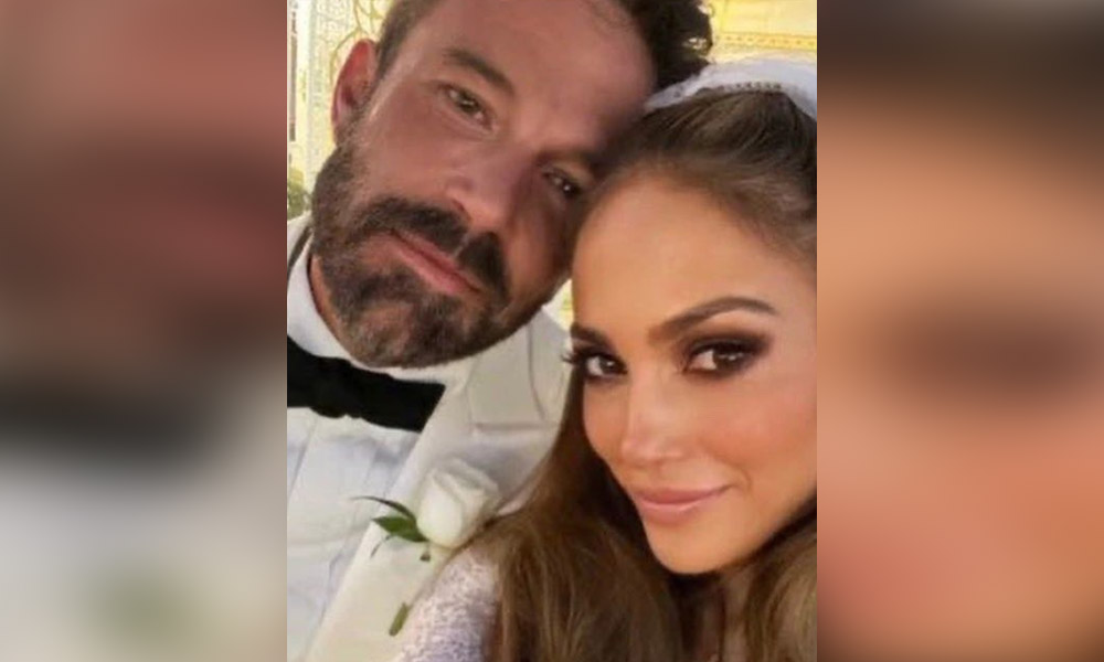 J Lo, Ben Affleck kini suami isteri