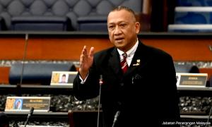 纳兹里反驳希盟领袖，“解散国会不会令法案作废”