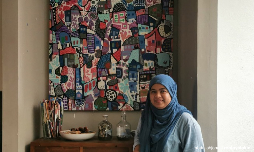 Elly Nor manfaatkan media sosial bina tapak seni lukis