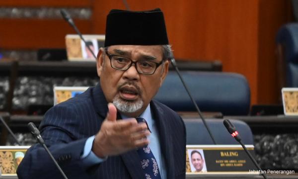 Uproar as Tajuddin attacks 'foul-mouthed' DAP women during debate