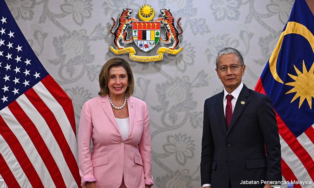 Nancy Pelosi puji M'sia dalam lawatan bersejarah ke Parlimen