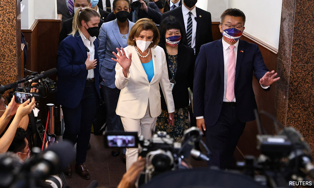 Bookstore owner to ask Pelosi to help Hong Kongers at Taipei meeting