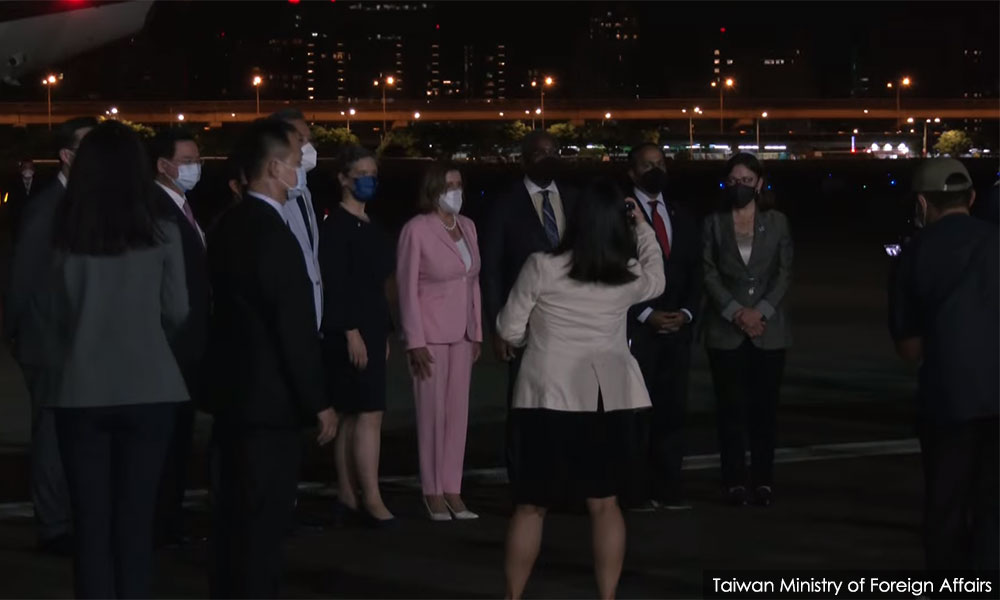 US speaker Pelosi lands in Taiwan, Chinese warplanes airborne