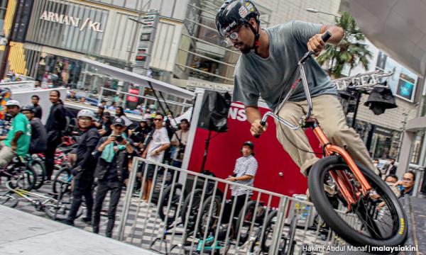 BMX riders roll in to wow crowd with bike stunts