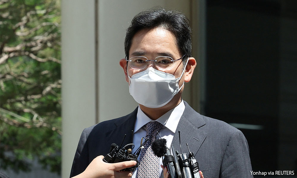 South Korea's Yoon pardons Samsung's Lee to counter 'economic crisis'