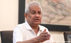 Bekas AG gesa M'sia tarik diri perjanjian tarif lepas keputusan Mahkamah Agung AS