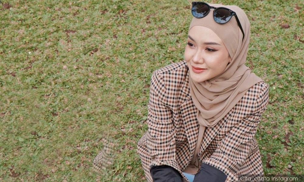 Penyanyi Goyang Dumang hairan disebut 'berhijrah' lepas bertudung