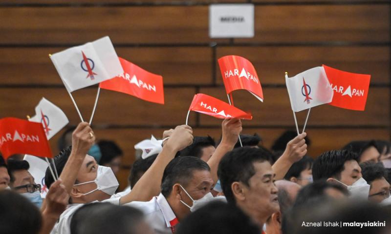 行动党712开特大,决定是否集体辞官职