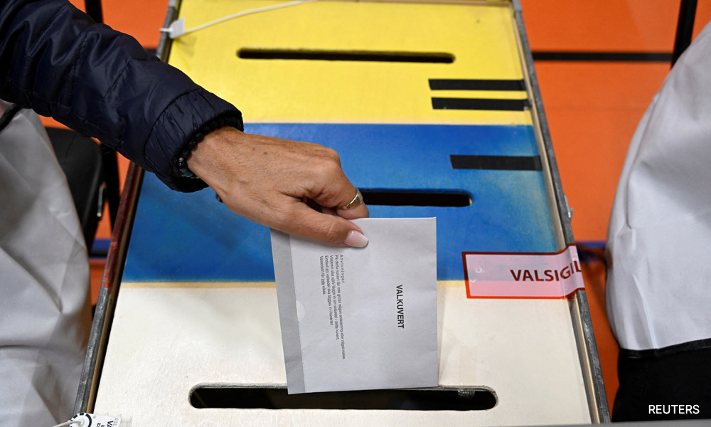 Swedish right prepares for power as PM accepts election defeat