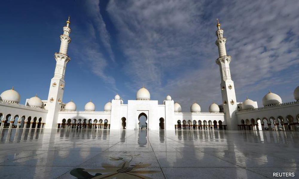 pm-visits-sheikh-zayed-grand-mosque-in-abu-dhabi
