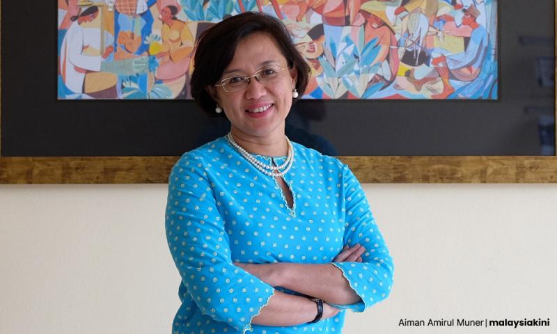 Adeeba 2 Adeeba is first M'sian on Swiss-based global drug policy commission