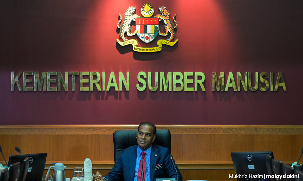 MP SPEAKS | Saravanan's failures laid bare in front of his ministry officers
