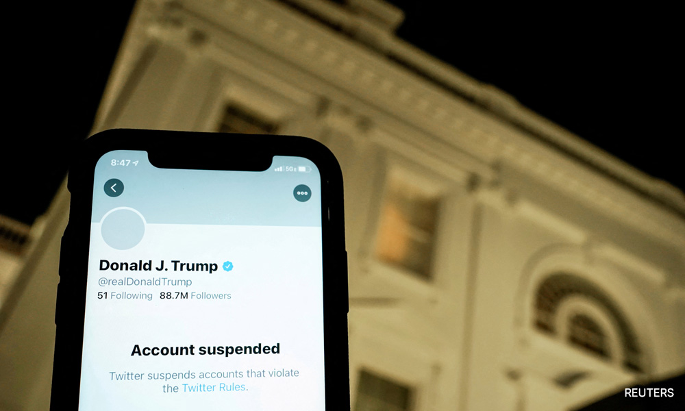 Trump snubs Twitter after Musk announces reactivation of account