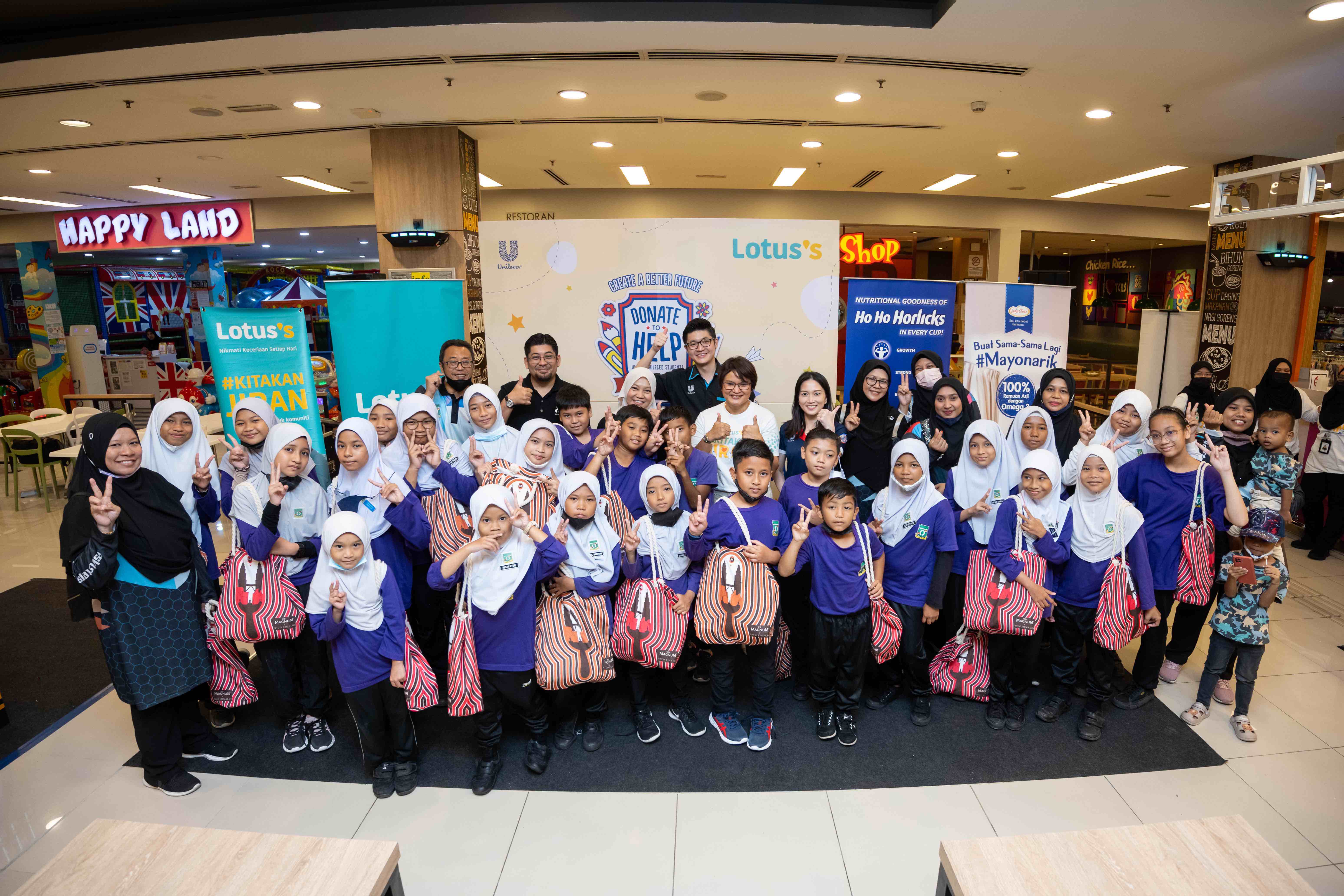 Lotus & Unilever raised RM100,000 for underprivileged students - Vimarsana News