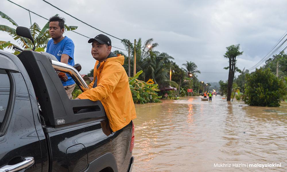 Number of flood evacuees in Perak and Johor remains