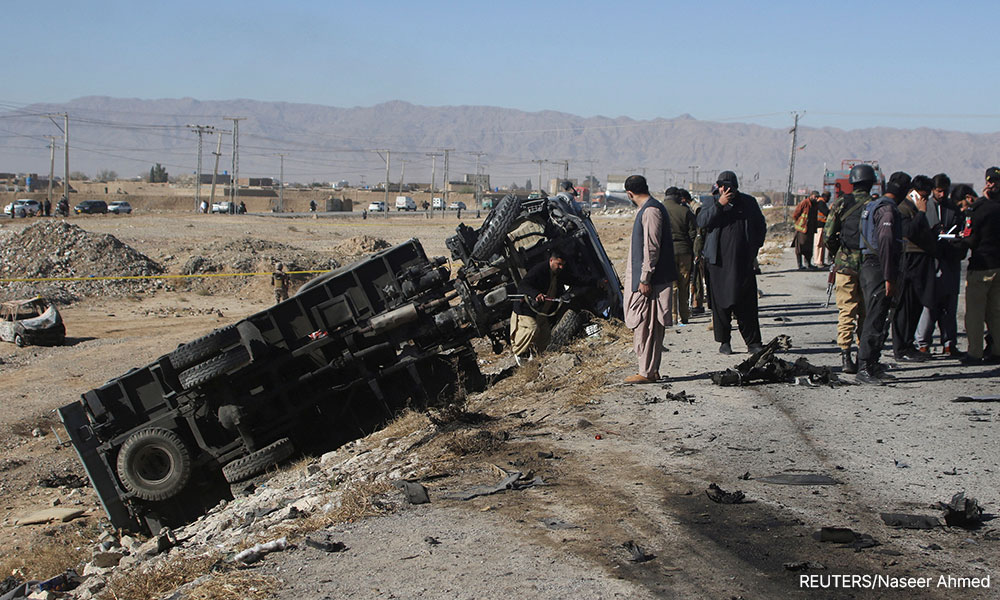 Suicide bomber attacks Pakistan police guarding polio vaccination team, kills 3