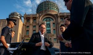 Kongres khas DAP beri isyarat masa makin suntuk buat Anwar - penganalisis