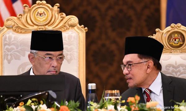 Anwar's cabinet expected to be named tomorrow