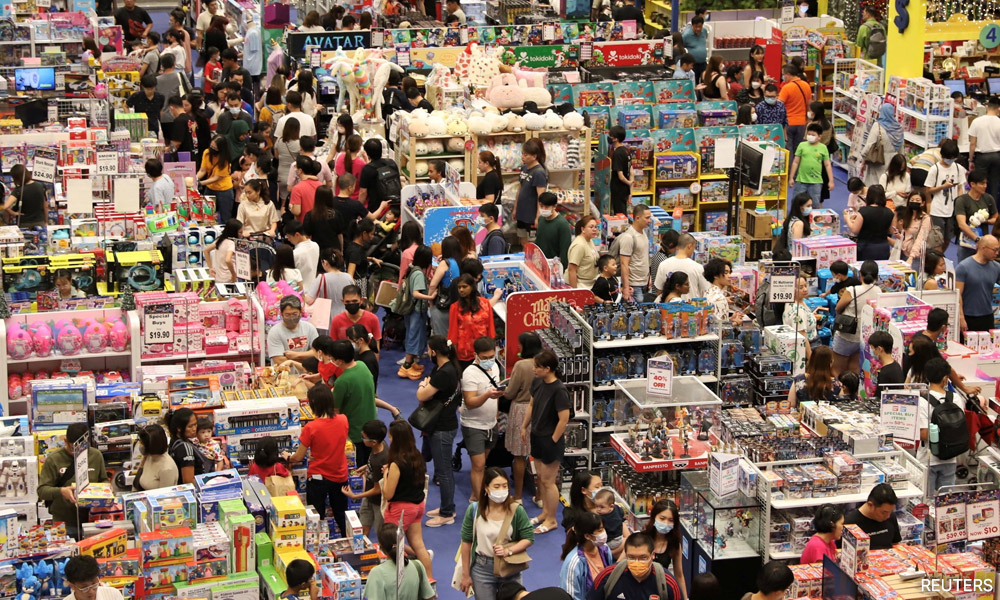 Singaporeans hit the malls before sales tax hike