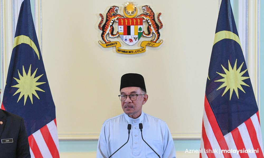 Anwar unveils his cabinet - Zahid DPM I, Fadillah DPM II