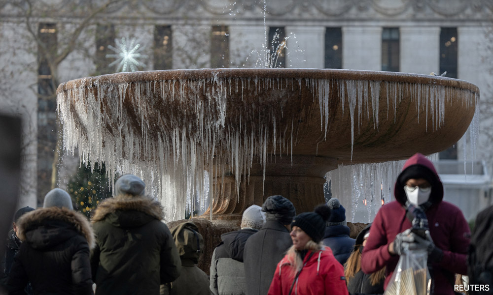 US deep freeze leaves more than 700k without power, many flights cancelled