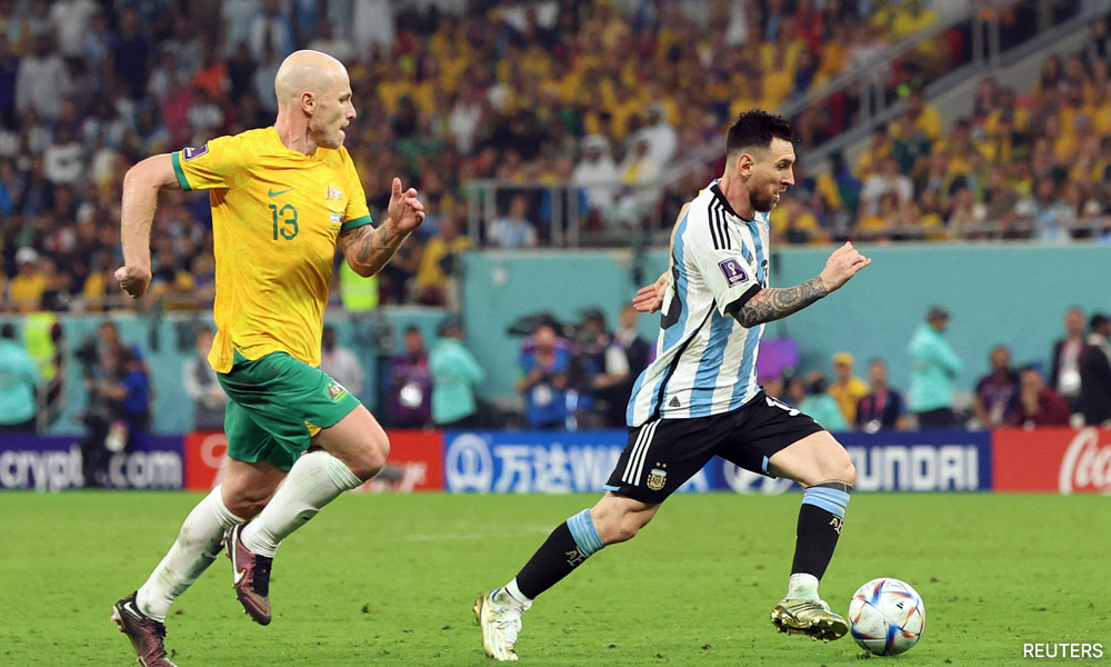 Magic Messi fires Argentina into World Cup quarters