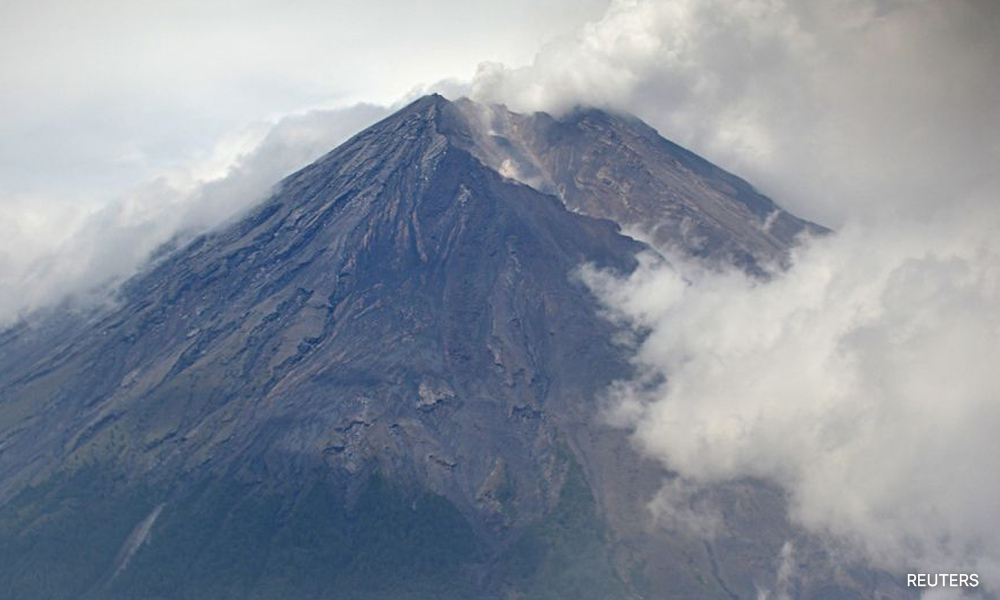 Indonesia's Semeru volcano erupts, people warned to stay away