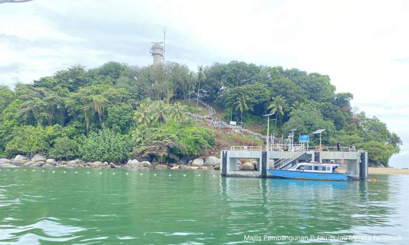 Mesyuarat khas Jaim bincang isu pelancong berbikini di Pulau Besar