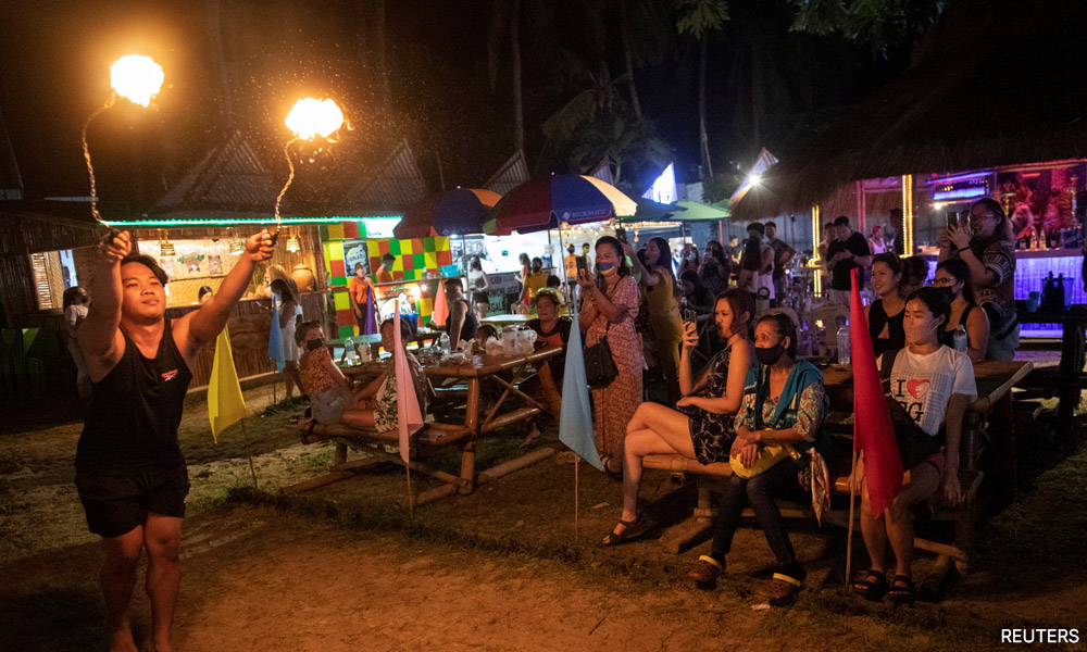 Philippines to offer value-added tax refund to foreign tourists