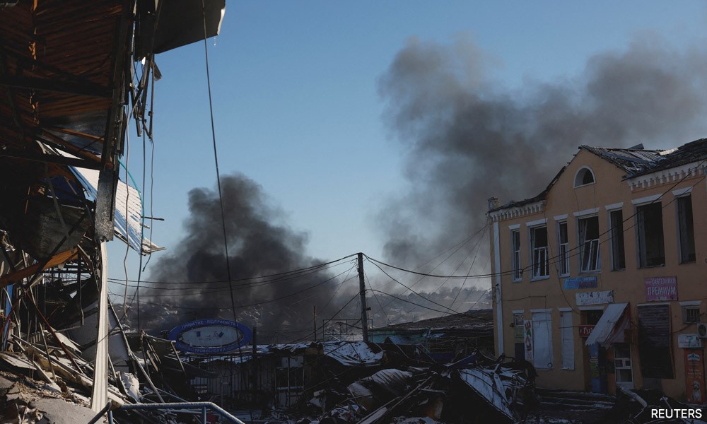 Moscow ends self-proclaimed ceasefire, vows to press ahead in Ukraine
