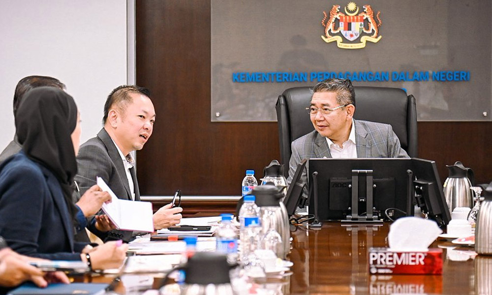 Harga runcit minyak sawit kemasan botol kekal - Salahuddin