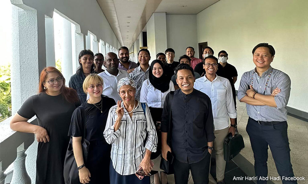Muda sec-gen files application to strike out charge over LCS