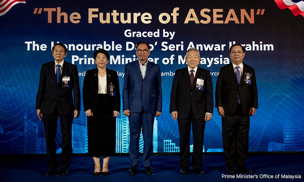 Anwar proposes a revision of the Asian Monetary Fund