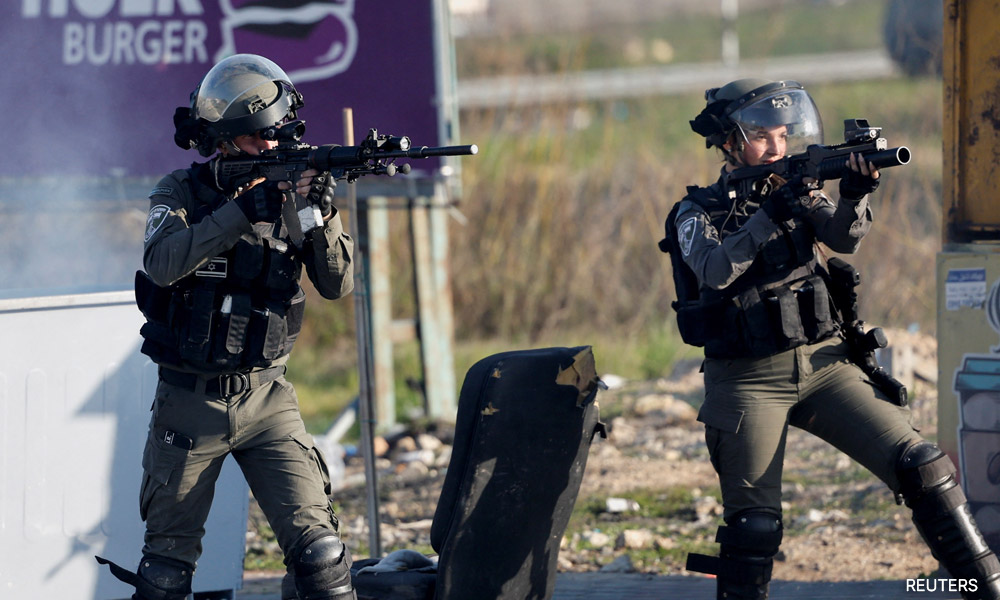 Israeli troops, backed by helicopter, kill 3 Palestinians in clash