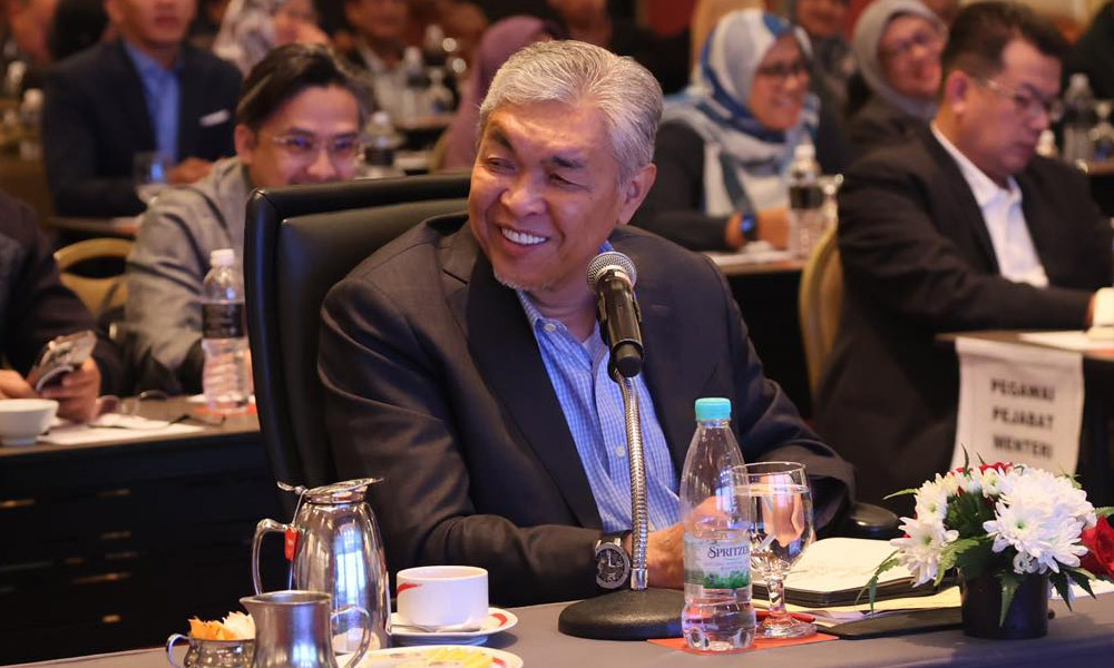 Zahid vouches for Nazri, says Ismail's govt nominated him as envoy
