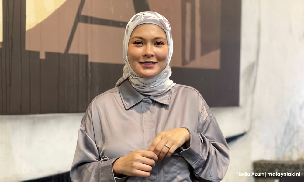 Mona Allen bertudung sebab tunai nazar dalam diam