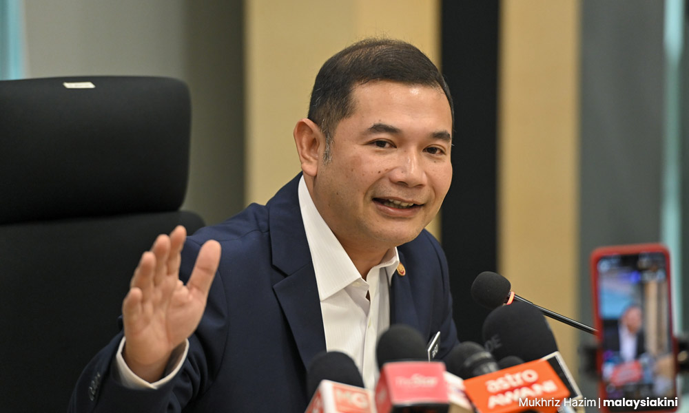 Rafizi: Lower fuel prices won't help renewable energy goals