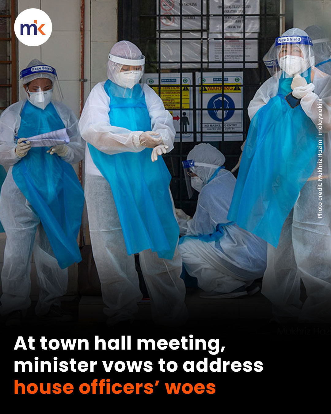 At town hall meeting, minister vows to address house officers’ woes