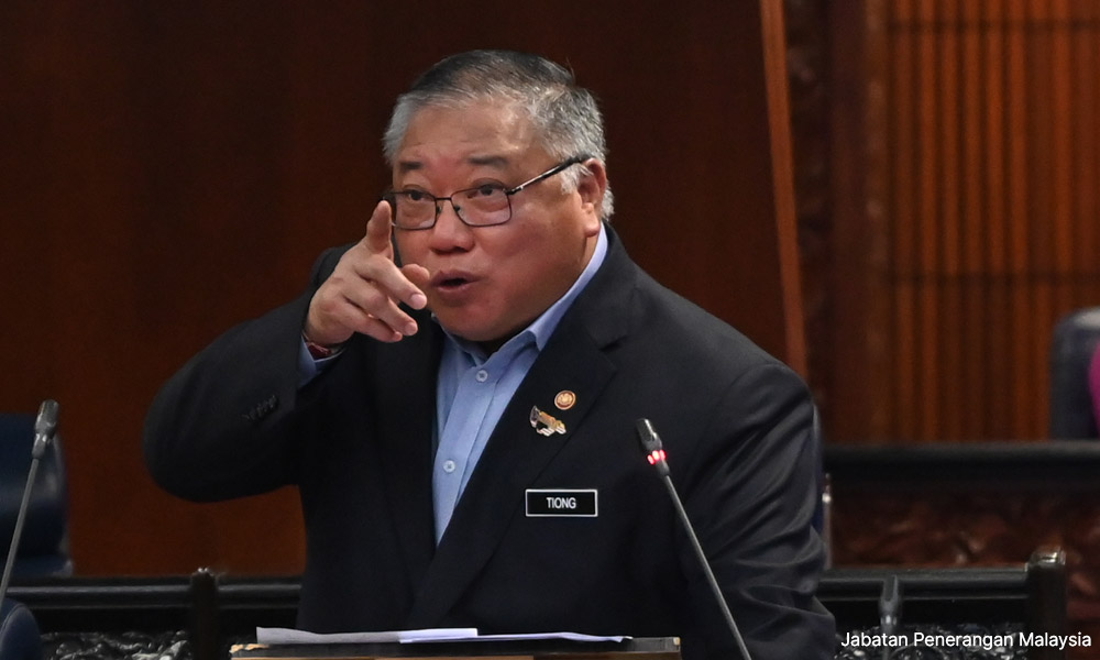 Klia incident don t talk rubbish minister chides umno leader