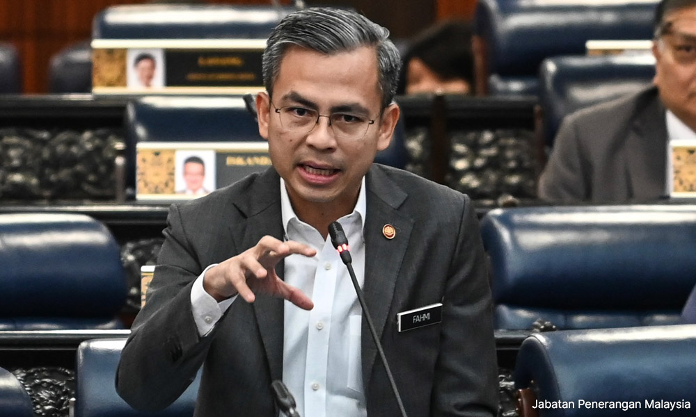 Let’s work and improve together, Fahmi urges media